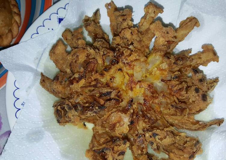 Blooming Onion Cebolla Frita Receta De Hu Lanzi Cookpad