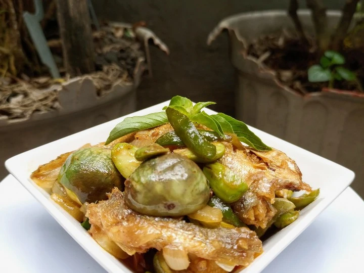 Langkah Mudah untuk Membikin Resep Tumis Ikan Asin Terong Pete yang Lezat Sekali Anti Ribet, Mantap