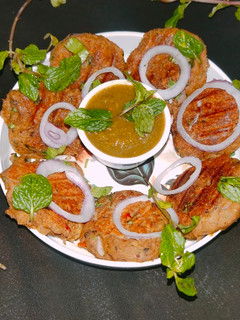 दाल कीमा के गलावटी कबाब (dal keema Ki galawati kabab recipe in Hindi) रेसिपी मुख्य फोटो