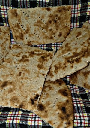 صورة لوصفة كسرة الشعير والقمح والشوفان بزيت الزيتون صحية جدا😋😋😋