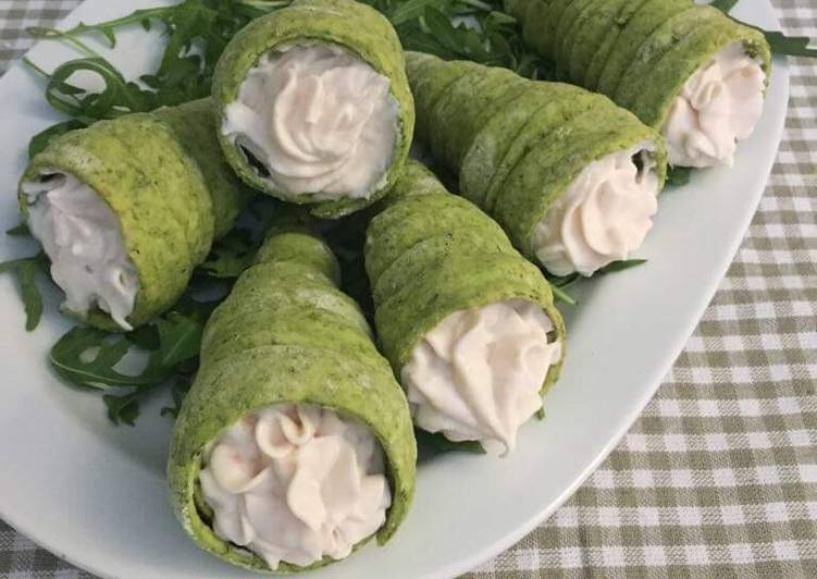 Cannoli di rucola con crema al salmone