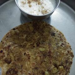 A picture of Punjabi breakfast gobhi partha.