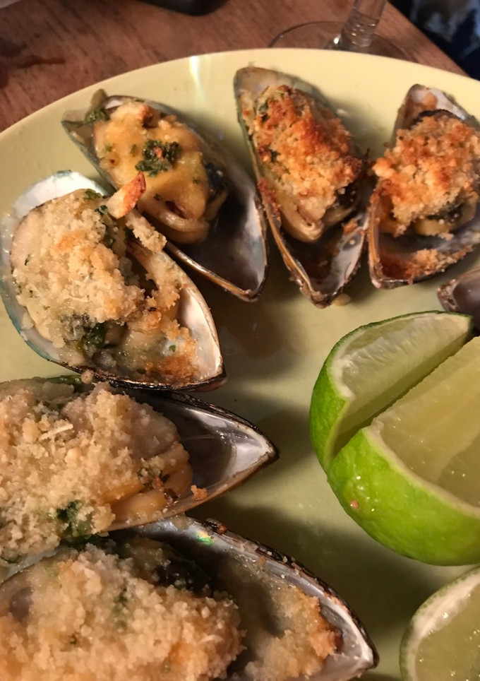Una foto de Mejillones Parmesanos