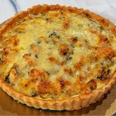 A picture of Leek and Salmon Quiche.
