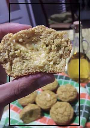 Una foto de Muffins de maíz con corazón de queso