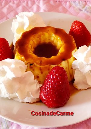 Una foto de Budincitos de limón con nata y leche condensada