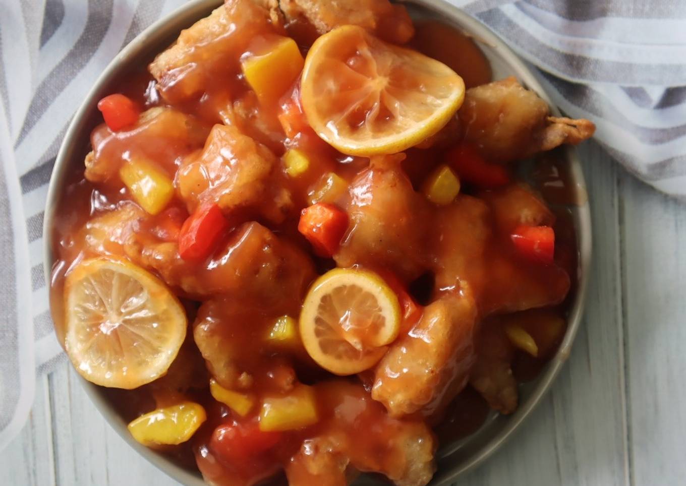 Ayam poporn Saus Lemon asam manis