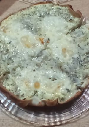 Una foto de TARTA DE CEBOLLA - DE CARNE Y DE ESPINACA 😋😋😋😋😋😋😋
