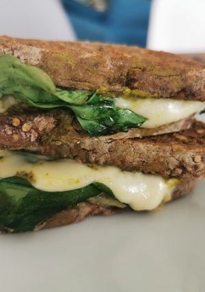 Une photo de Sandwich "grilled cheese" au air fryer