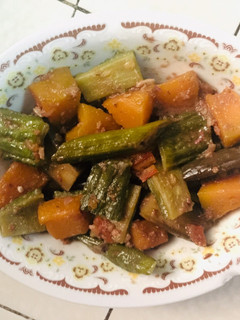 A picture of Vegetables in Shrimp Paste (Simple Pinakbet).