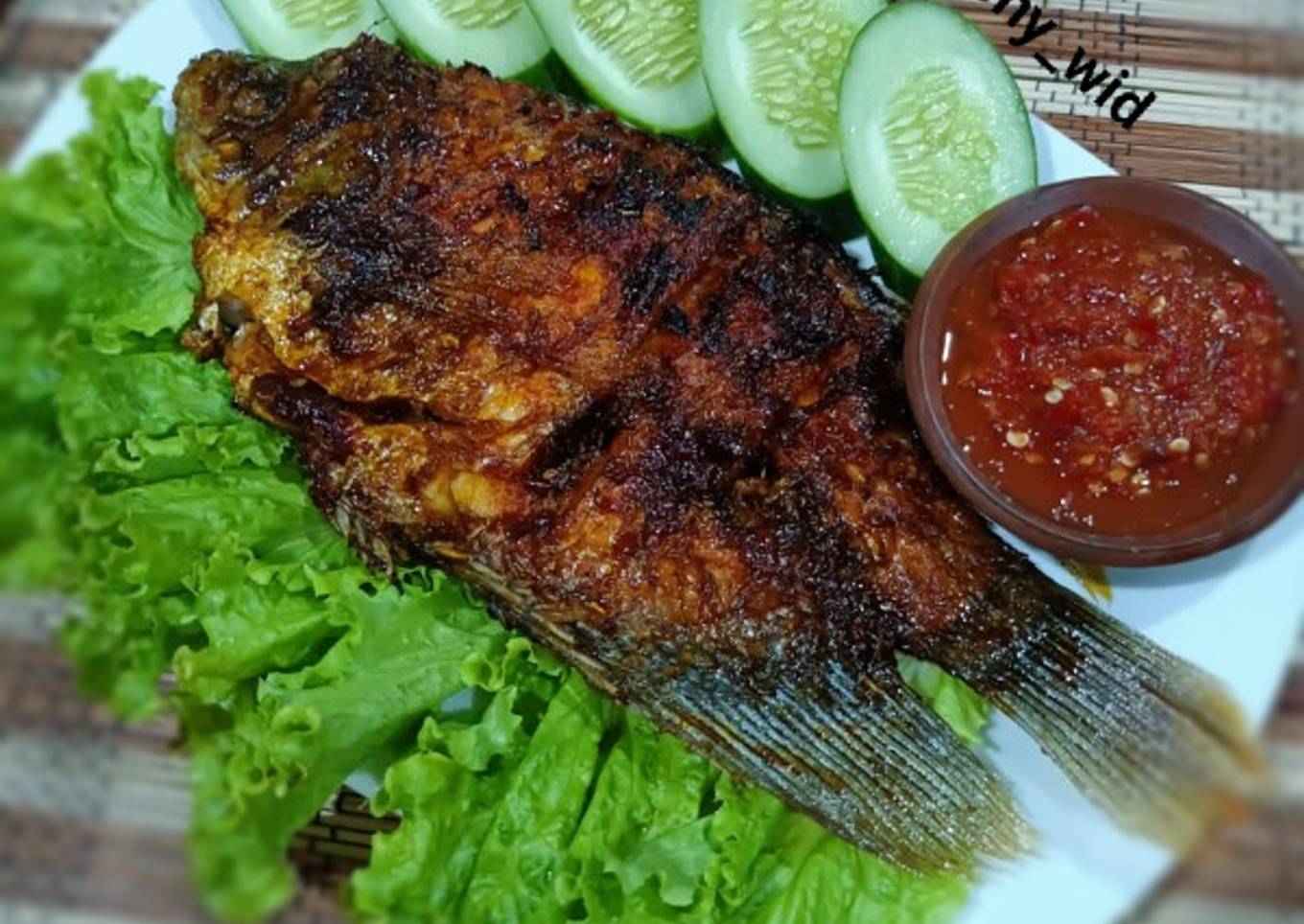 Gurame Bakar Bumbu Kecap Dengan Sambal Dadak/Mentah