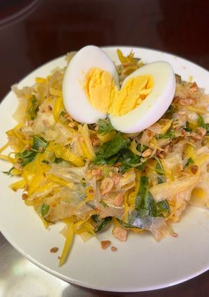 Hình của món Bánh tráng trộn tỏi phi.