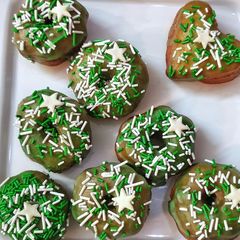 A picture of Donuts.