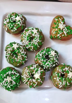 A picture of Donuts.
