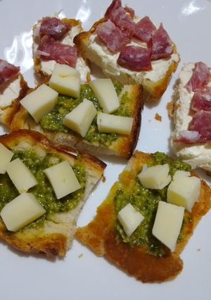 Foto di Bruschette di pane rustico