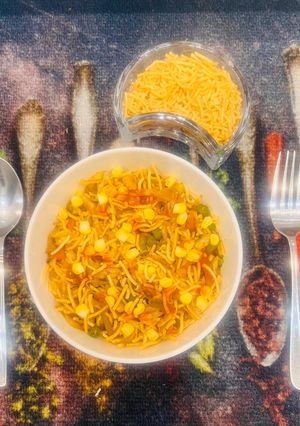 A picture of Quick Indo-Chinese Bhel with Fresh Seasonal Vegetables ❣️.