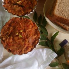 A picture of Bread tomato upma.