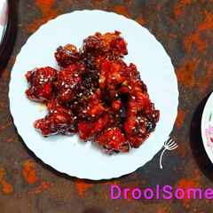 A picture of Saucy fried barbecue chicken.