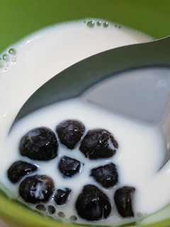 珍珠鮮奶茶(即食珍珠) 的食譜成品照片