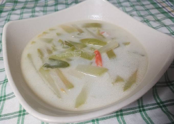 Bagaimana Membuat Labu Siam Kuah Santan Anti Gagal