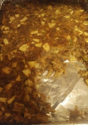 A picture of Apple, Sausage, Pecan Dressing.