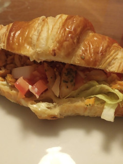 Una foto de Croissant relleno