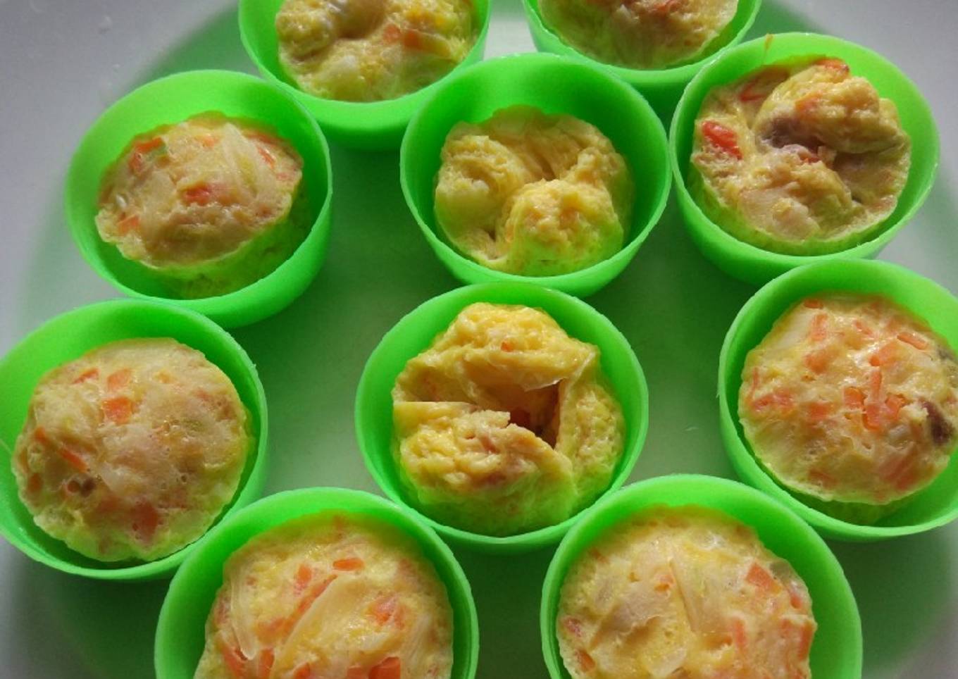 Telur kukus campur wortel dan babi cincang (non halal!)