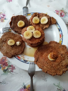 Una foto de Tortitas de avena y miel