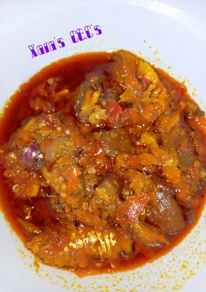 A picture of Palm oil sauce.