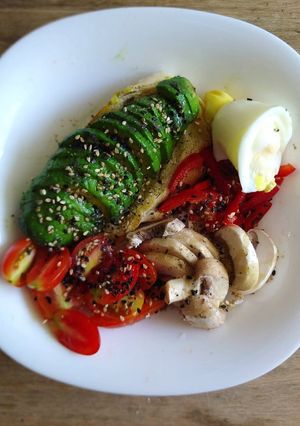 Una foto de Almuerzo saludable: tostadas y verduras