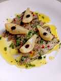 Alici Marinate con Pere Confit e Pepe Rosa