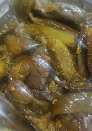 चटपटे आचारी बैंगन (Chatpate achari baingan recipe in Hindi) रेसिपी मुख्य फोटो