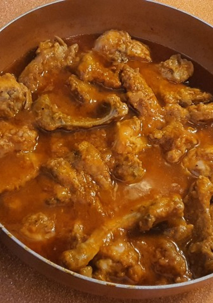 Una foto de Conejo en salsa de tomate y cerveza