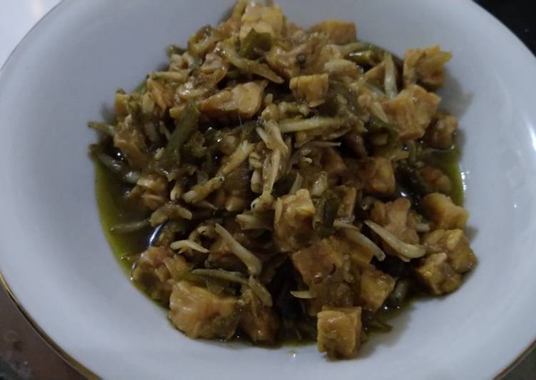 Teri Tempe Cabe Ijo (ex sambel ijo dari nasi padang)