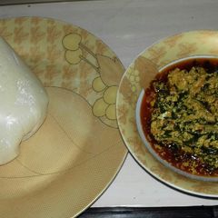 A picture of Tuwon semo n egusi soup.