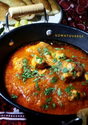 A picture of Chicken gravy.