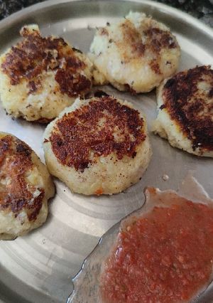 A picture of Aaloo Tikki😋.