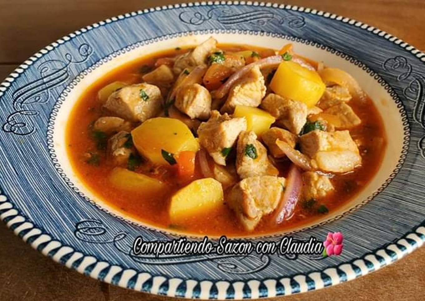 Caldillo de carne de res con papas🌹