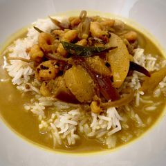 A picture of Guyanese Prawn and Raw Mango Curry.