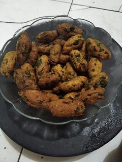 मेथी पकौड़े(methi pakode recipe in hindi) रेसिपी मुख्य फोटो
