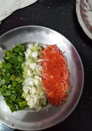 तिरंगा सलाद रेसपी (tiranga salad recipe in marathi) रेसिपी चे मुख्य फोटो 