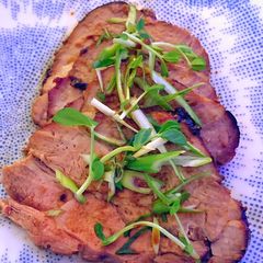 A picture of Japanese roast pork.