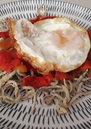 Una foto de Chanquetes fritos -falsos-