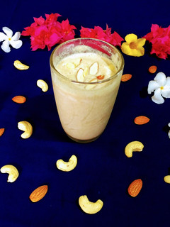 A picture of Dry Fruits Milk Shake.