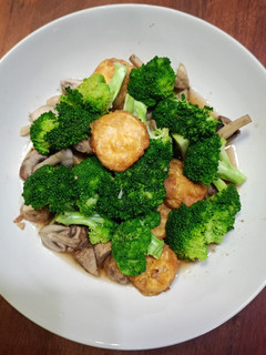 Foto resep Tumis brokoli tofu jamur