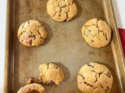 A picture of gluten free chocolate chip cookies