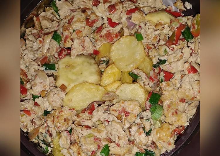 Steps to Make Ultimate Soyayyen dankali da dambun kwai Cooking Basics for Newbies
