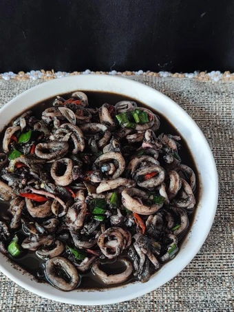 Cara Mudah Membikin Resep Cumi Hitam Saus Tiram yang Enak Banget Anti Ribet, Mantap Sekali