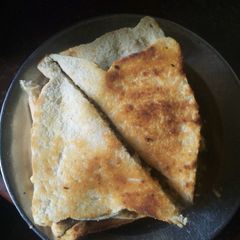 A picture of Easy-peasy Tuna Sandwich 🥪.
