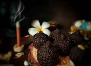 A picture of No Fire : Oreo Coconut Modak.